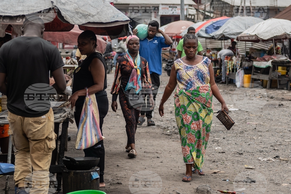 Congo Childbirth Under Fire