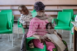 Congo Childbirth Under Fire