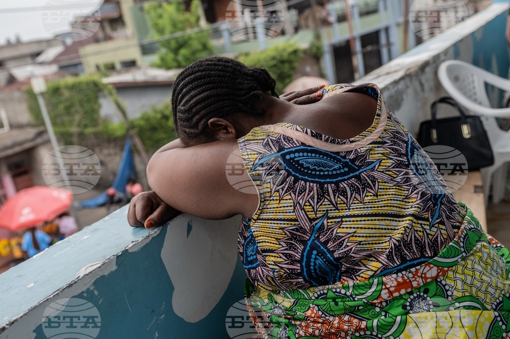 Congo Childbirth Under Fire