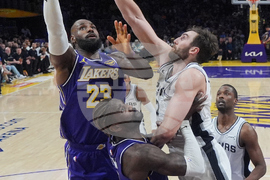 Spurs Lakers Basketball