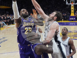 Spurs Lakers Basketball