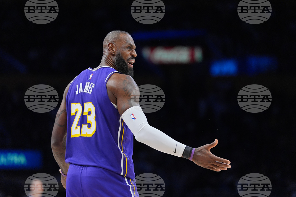 Spurs Lakers Basketball