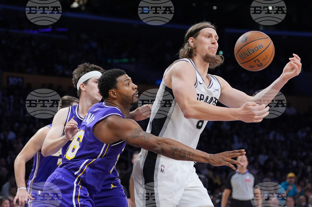 Spurs Lakers Basketball