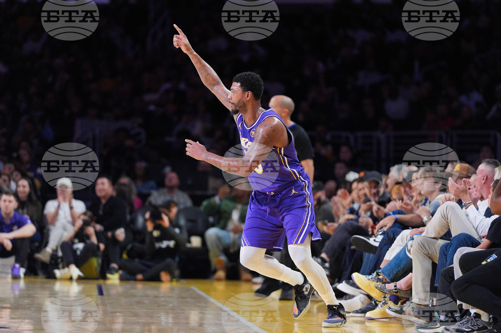 Spurs Lakers Basketball