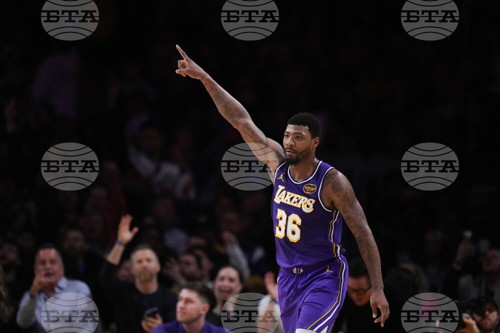 Spurs Lakers Basketball