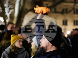 Протест под надслов: „Оставка! Вън Пеевски и Борисов от властта“