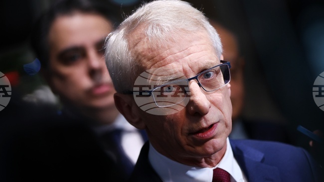 С Андрей Гюров не сме обсъждали министерски постове, каза Николай Денков от ПП-ДБ