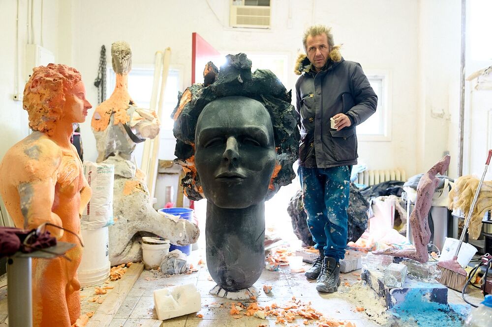 Георги Донов и Косьо Минчев представят днес „Островът на скулптурата“ в София