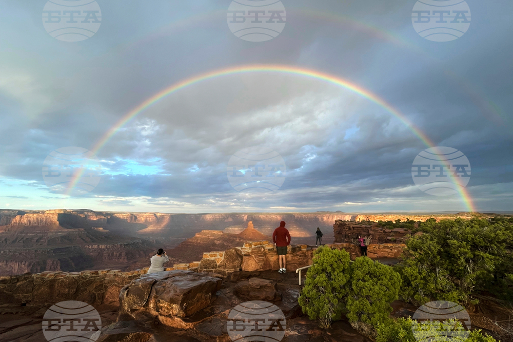 YE Joy 2025 Photo Gallery