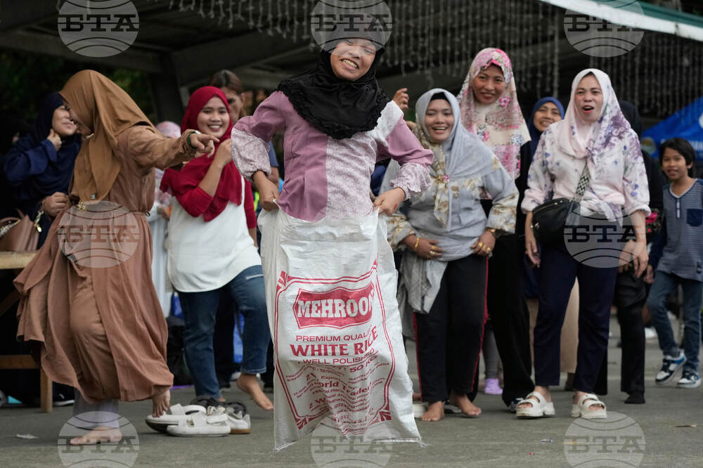 YE Joy 2025 Photo Gallery