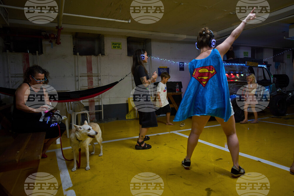 YE Joy 2025 Photo Gallery