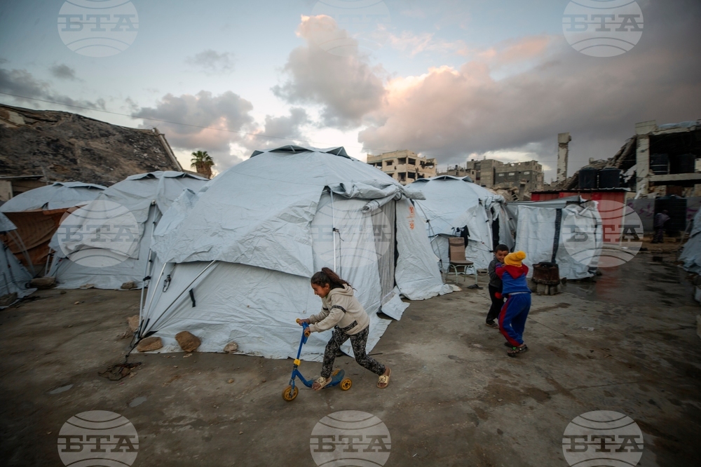 YE Joy 2025 Photo Gallery