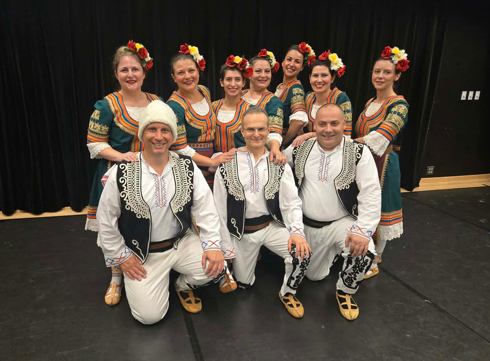 Танцьорите от състав „Българика“ в Чикаго гостуваха на университет в Индиана, където представиха българския фолклор