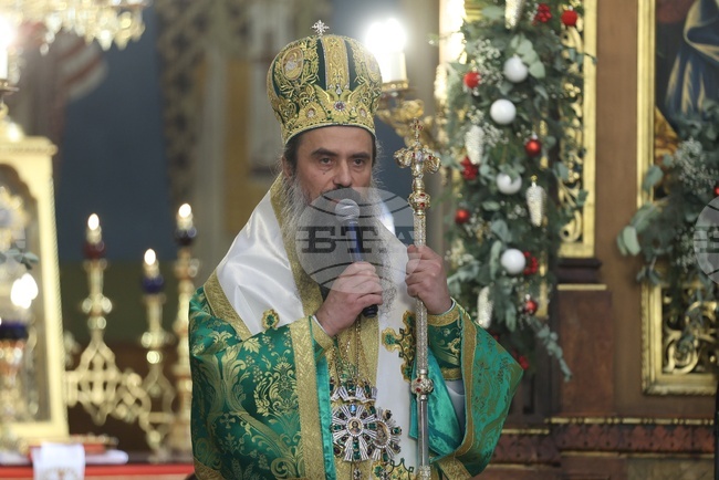 С тържествена литургия патриарх Даниил почете своя небесен покровител - св. Даниил Стълпник