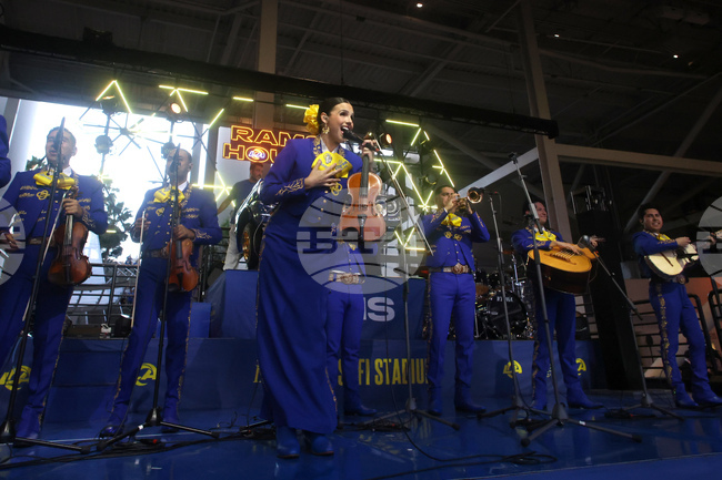 Mariachi Rams Football