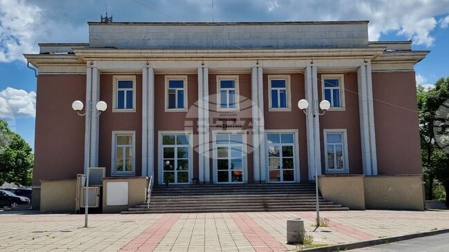 Васил Петров и Симфониета-Шумен са сред гостуващите изпълнители в Елхово в навечерието на Рождество Христово