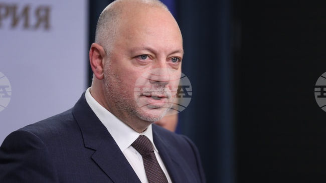 Преди гласуването на вота на недоверие правителството подава оставка, обяви премиерът Росен Желязков