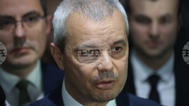 От „Възраждане“ предлагат кабинетът да поиска отлагане на влизането в еврозоната с година, но не очакват голяма подкрепа в пленарната зала