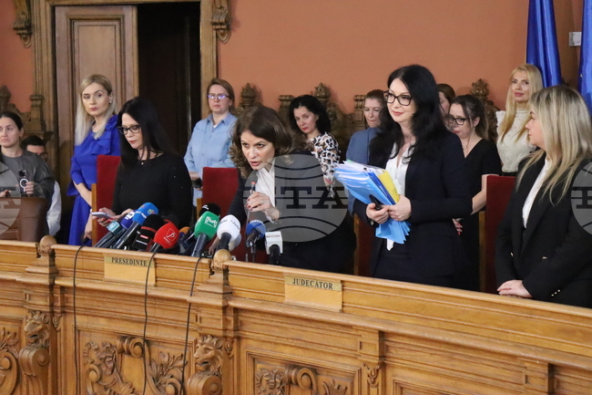 Апелативният съд в Букурещ даде извънредна пресконференция след разследване на румънска медия за проблеми в съдебната система