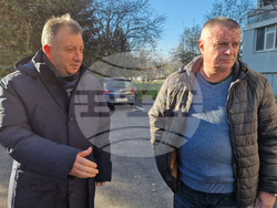 Шумен - кмет на Община Шумен - брифинг на ул. "Лозенград"