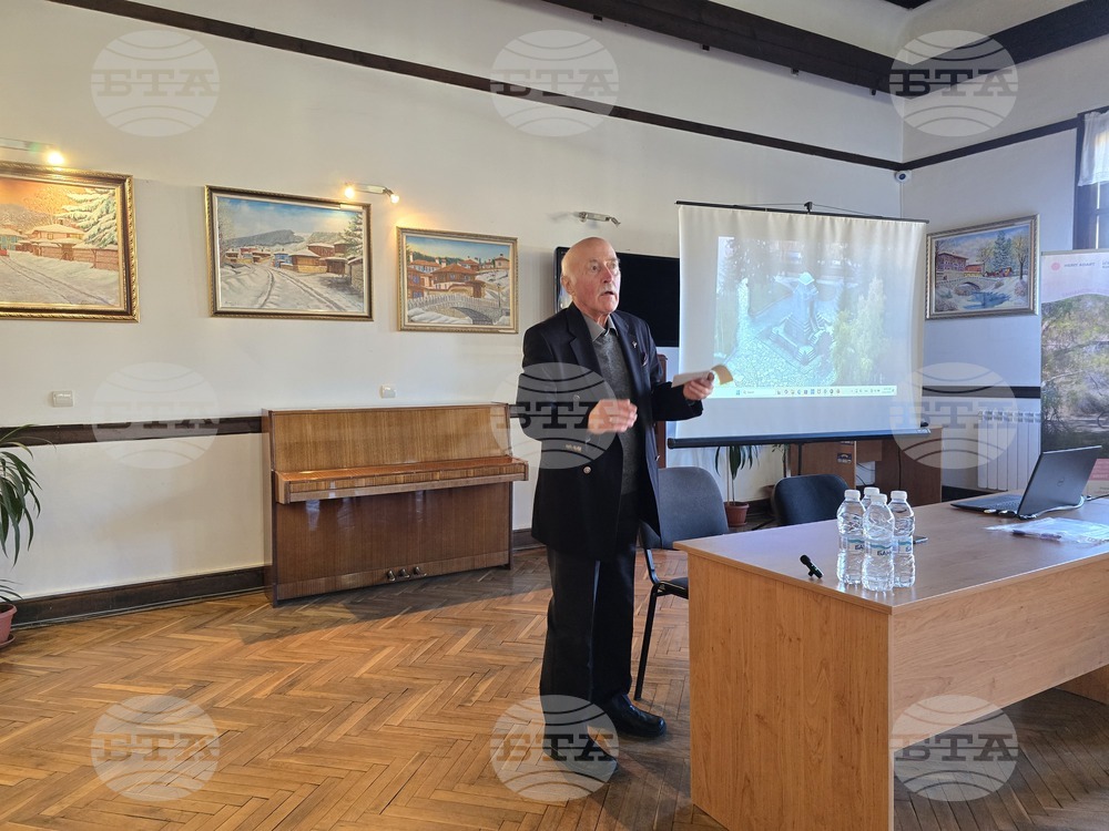 Копривщица - Класно училище „Св. Св. Кирил и Методий - семинар