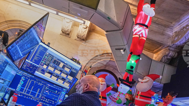 Понижение беляза началото на търговията на Уолстрийт