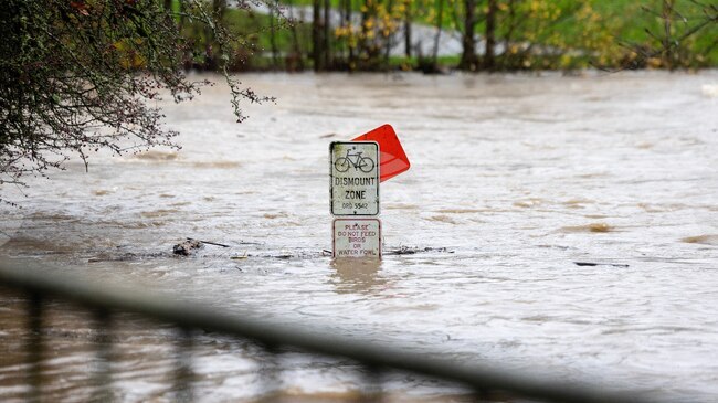 Наводнения в американския щат Вашингтон доведоха до евакуацията на цял град