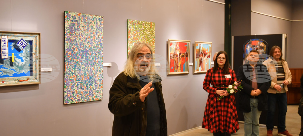 Разград - изложба "Приятели"