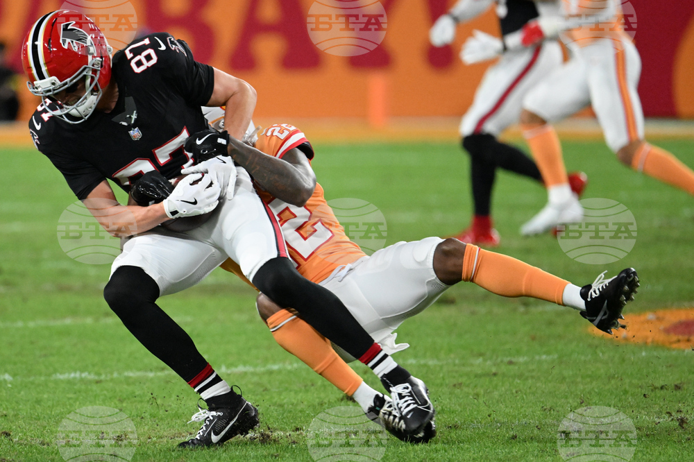 Falcons Buccaneers Football