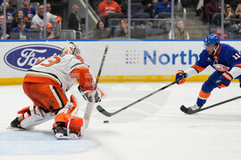 Ducks Islanders Hockey