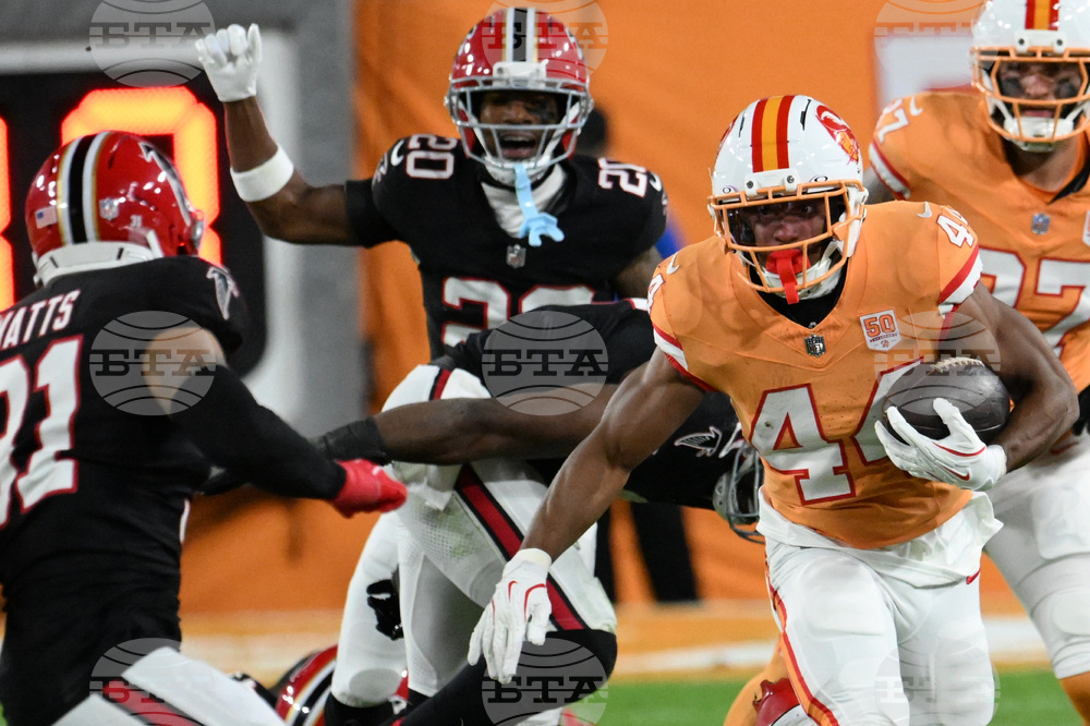 Falcons Buccaneers Football