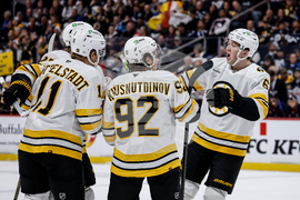 Bruins Jets Hockey