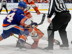 Ducks Islanders Hockey