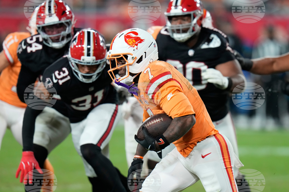 Falcons Buccaneers Football