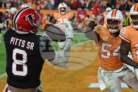 Falcons Buccaneers Football