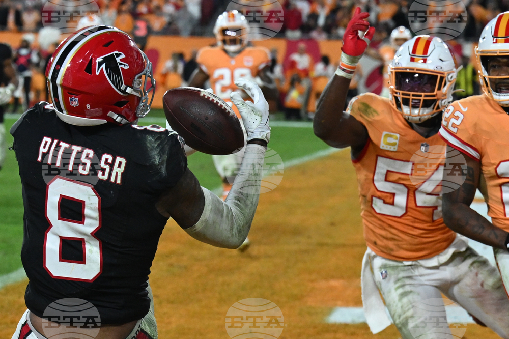 Falcons Buccaneers Football