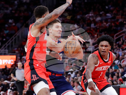 Clippers Rockets Basketball