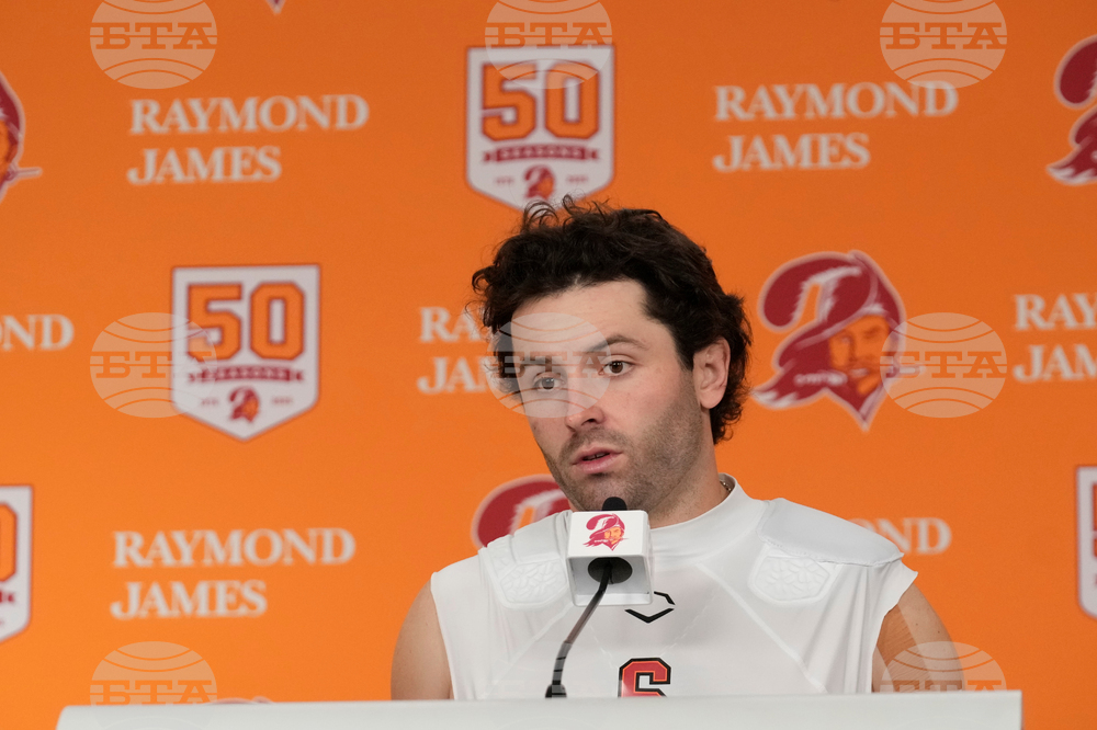 Falcons Buccaneers Football