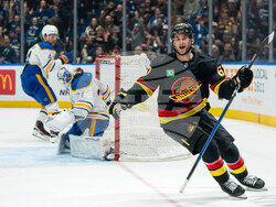 Sabres Canucks Hockey