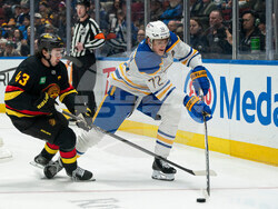 Sabres Canucks Hockey