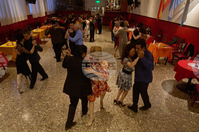Argentina Tango Taxi Dancers
