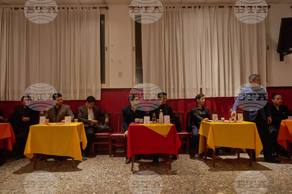 Argentina Tango Taxi Dancers