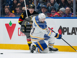 Sabres Canucks Hockey