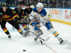 Sabres Canucks Hockey