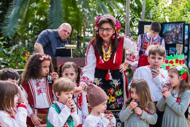 Асоциацията на българите в Синсинати публикува поздрав по повод настъпващите коледни и новогодишни празници