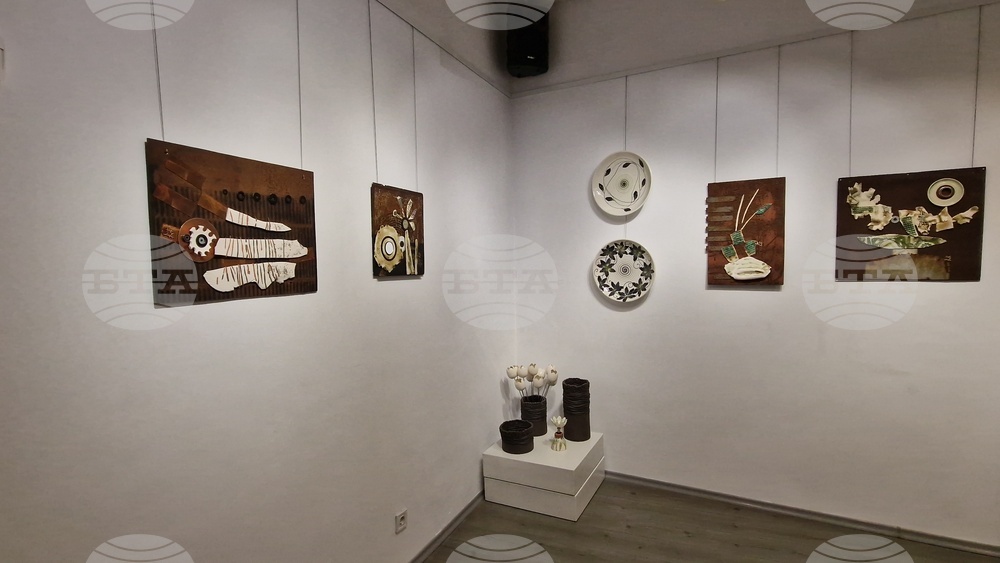 Троян - изложба „Pro.дължение” - Мариана и Неда Личеви