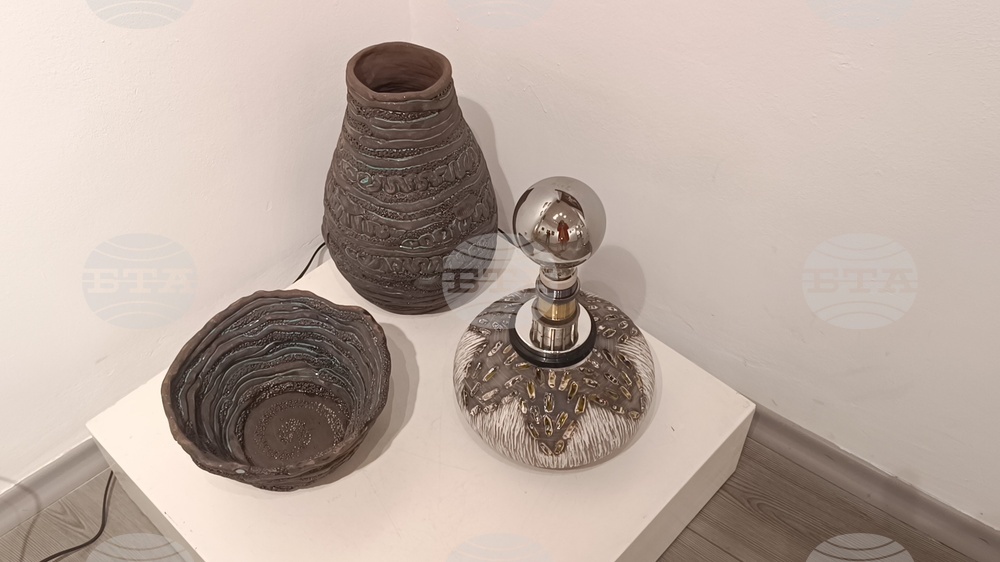 Троян - изложба „Pro.дължение” - Мариана и Неда Личеви