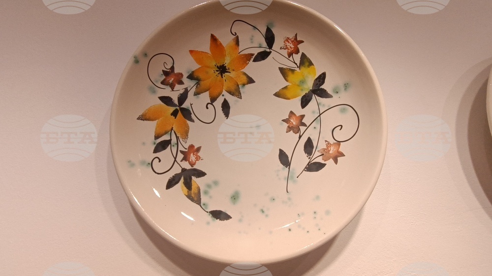 Троян - изложба „Pro.дължение” - Мариана и Неда Личеви