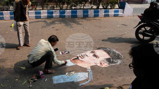 В индийския град Калкута издигнаха статуя на Лионел Меси, висока 21 метра