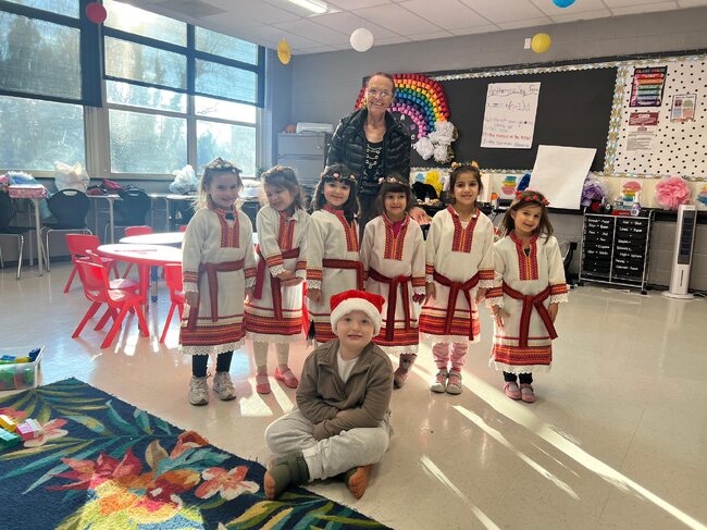 Ученици от Българското училище „Академия Христо Ботев“ във Вашингтон направиха генерална репетиция преди коледното си тържество